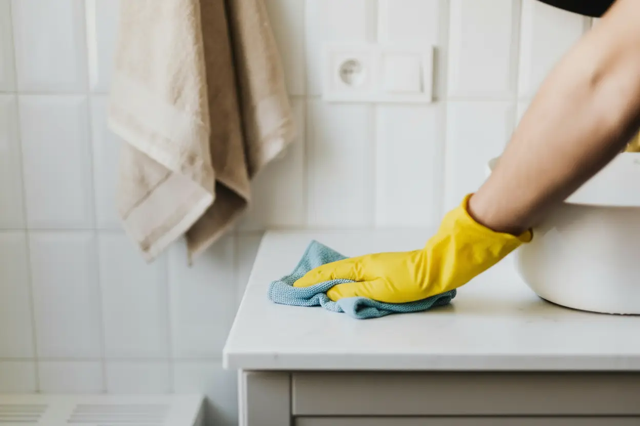 Professional cleaning service in Portland - sparkling clean kitchen